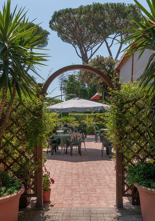 Hotel Le Ginestre Lido di Camaiore Dış mekan fotoğraf